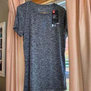 UA T-shirt loose fit